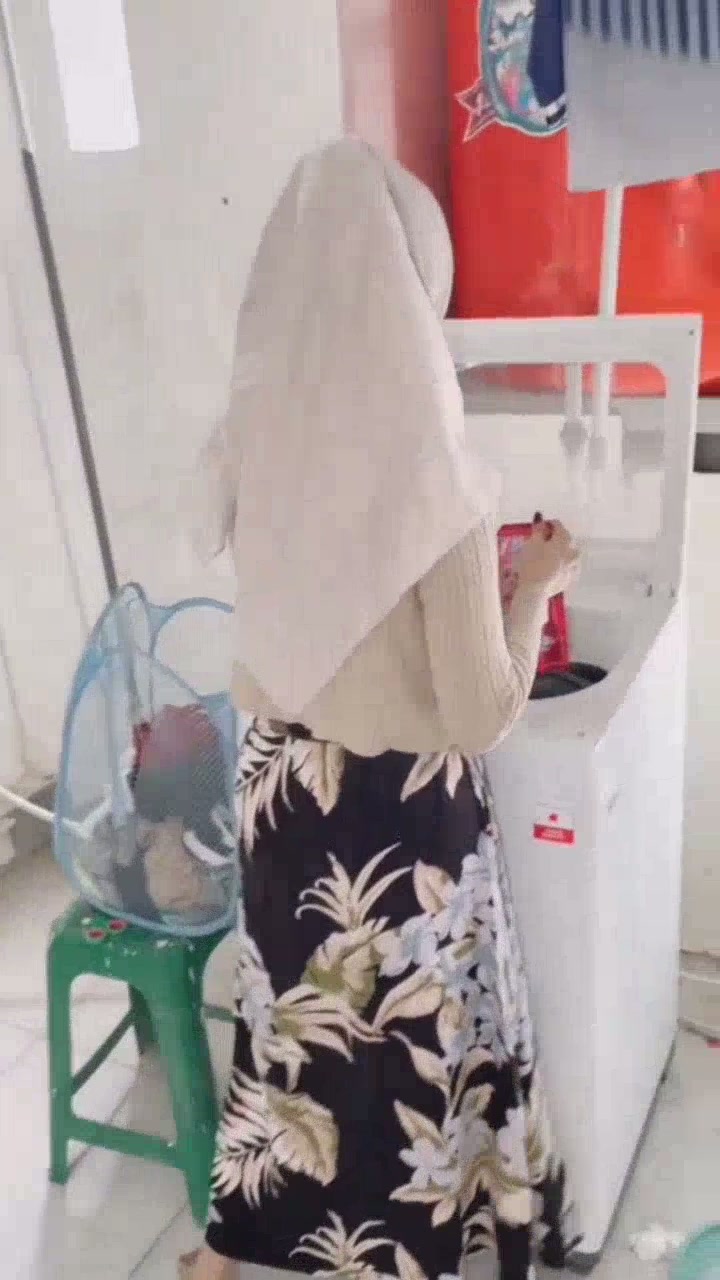 Ewe Kakak Ipar Hijabers Toket Bulet Mulus Banget