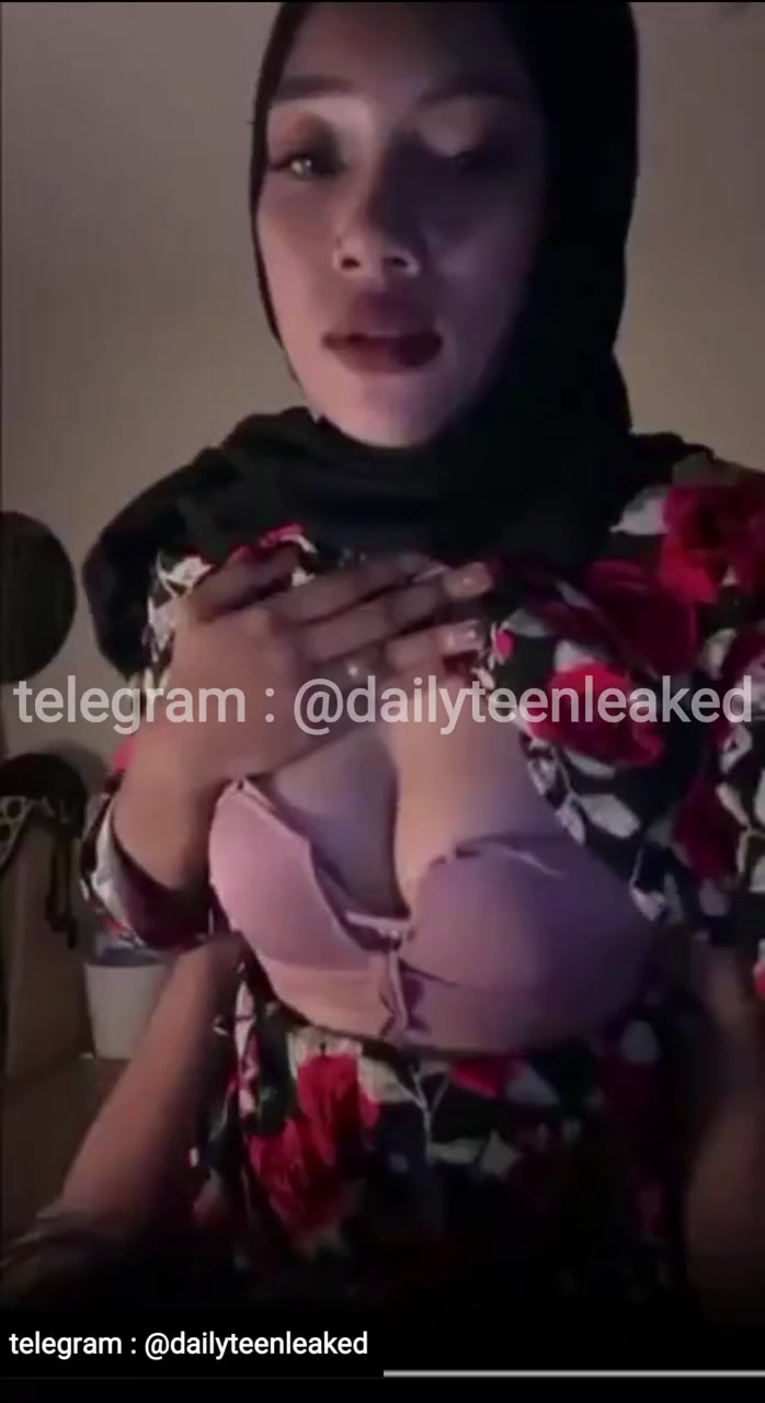 Mama muda hijab dengan selingkuhan