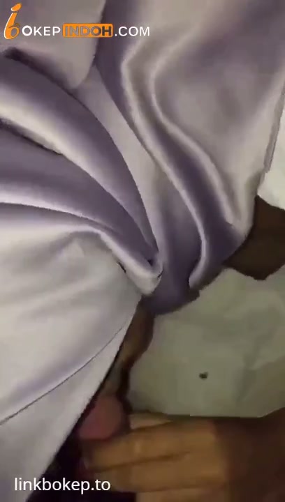 Jilbab Ukhti Kacamata Masih Polos - bokepindoh.sbs