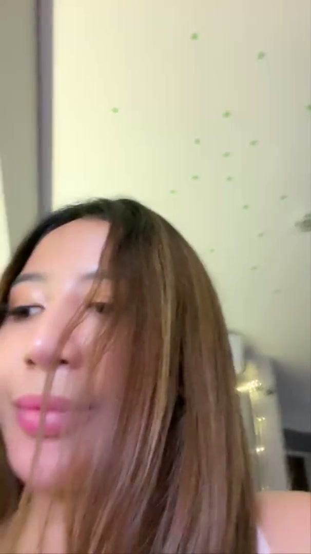 TANTE HILDA COLMEK PAKE DILDO