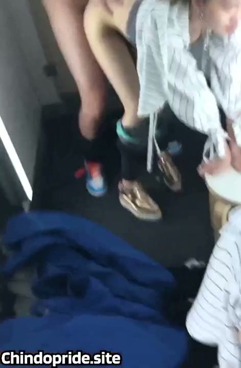 ngewe di ruang ganti basket 2