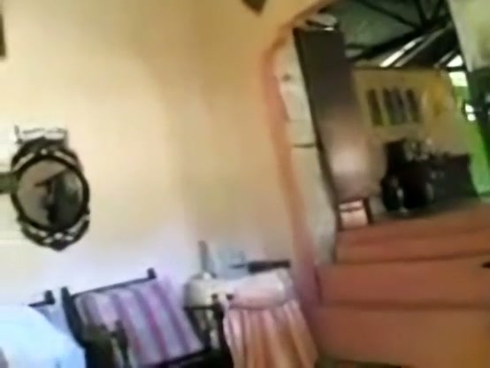 Skandal Ngentot Gadis Desa Saat Rumah Lagi Sepi.mp4