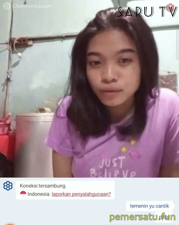 Ometv godain cewek lagi masak di dapur