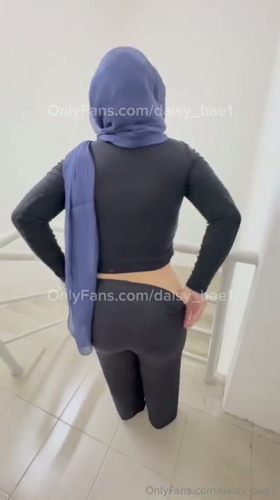 Jilbab Daisy Bae Update 11 Agustus - PoopHD