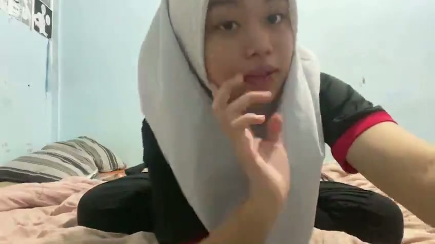 ABG Kegabutan Dikamar Colmek 03 - DoodStream.mp4