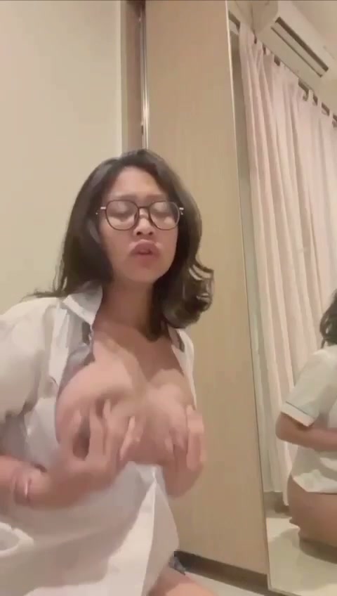 Nindy Ayu Mahasiswi - (20.).mp4