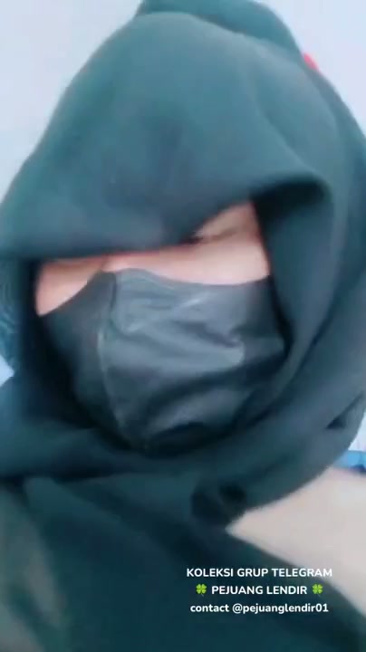 Cewek Jilbab Hot Ngentot Berdiri (1) - DoodStream