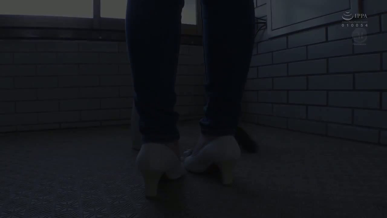 Di suruh tante sebelah bersihin ace kamarnya.mp4