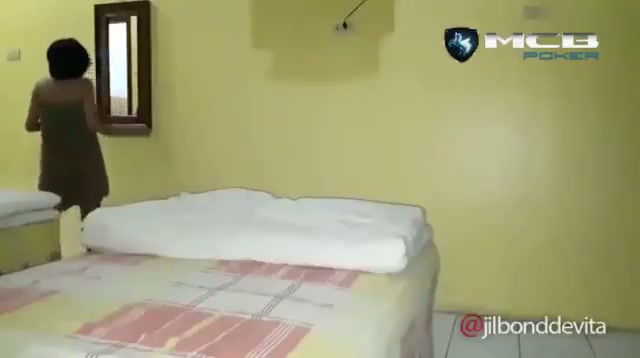 Ampun Bang Tapi Jangan Berhenti Ya - Memeki.mp4