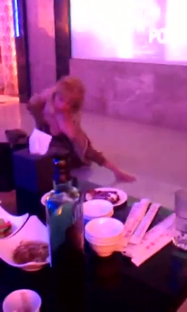 LC Karoke Kena Gangbang.mp4