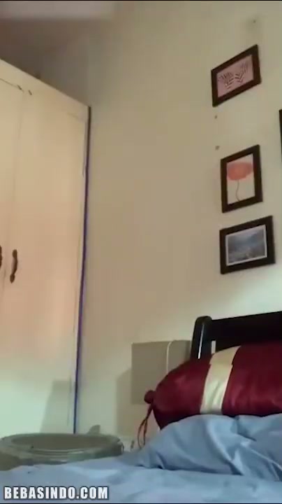 Chindo kacamata main dildo.mp4