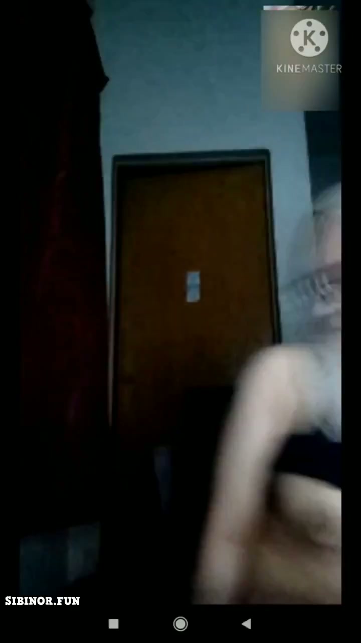 VCS Eliana Hijabers Lagi Sange Mainin Dildo Omek Berdiri.mp4