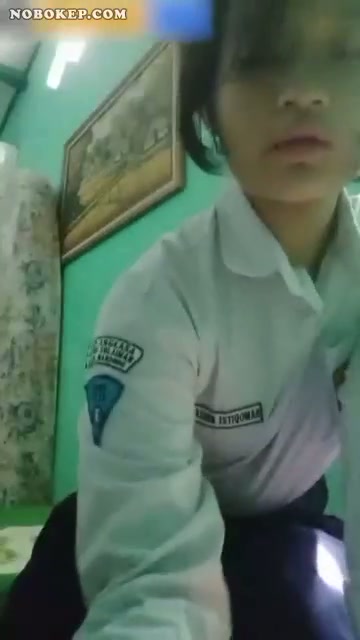 Udah kebelet pulang sk0lah langsung 0mek.mp4