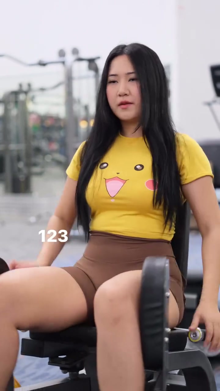 Novita Rhen II - Jangan sampai menutup mata__ _fyp _viral _reels _jangkauanluas _fbpro(HD).mp4