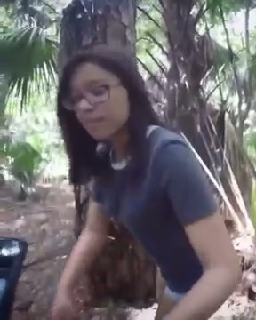 Di kebun kelapa sawit.mp4