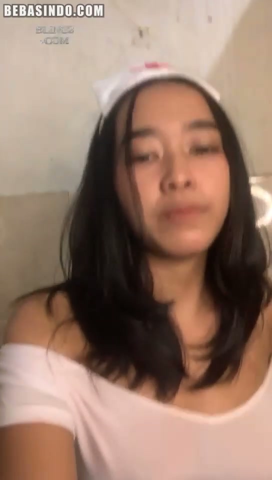 1568-Bokep-Mahasiswi-Keperawatan-Jadi-Suster-Live-Bugil-BLING2