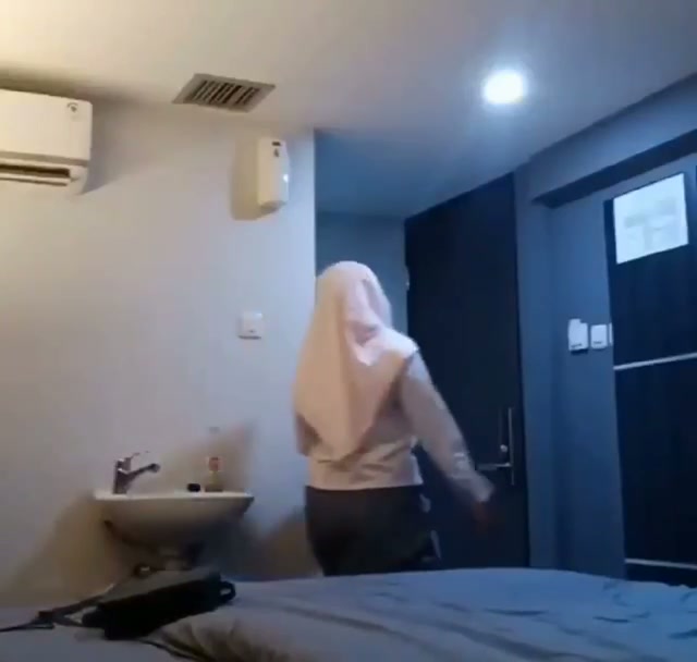 ABG Hijab SMA maen di hotel