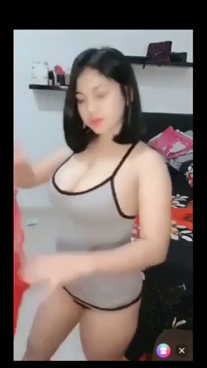 Baby Feriosa Buka Baju Sampe Kelihatan uting Live Ganti Banju Sexy