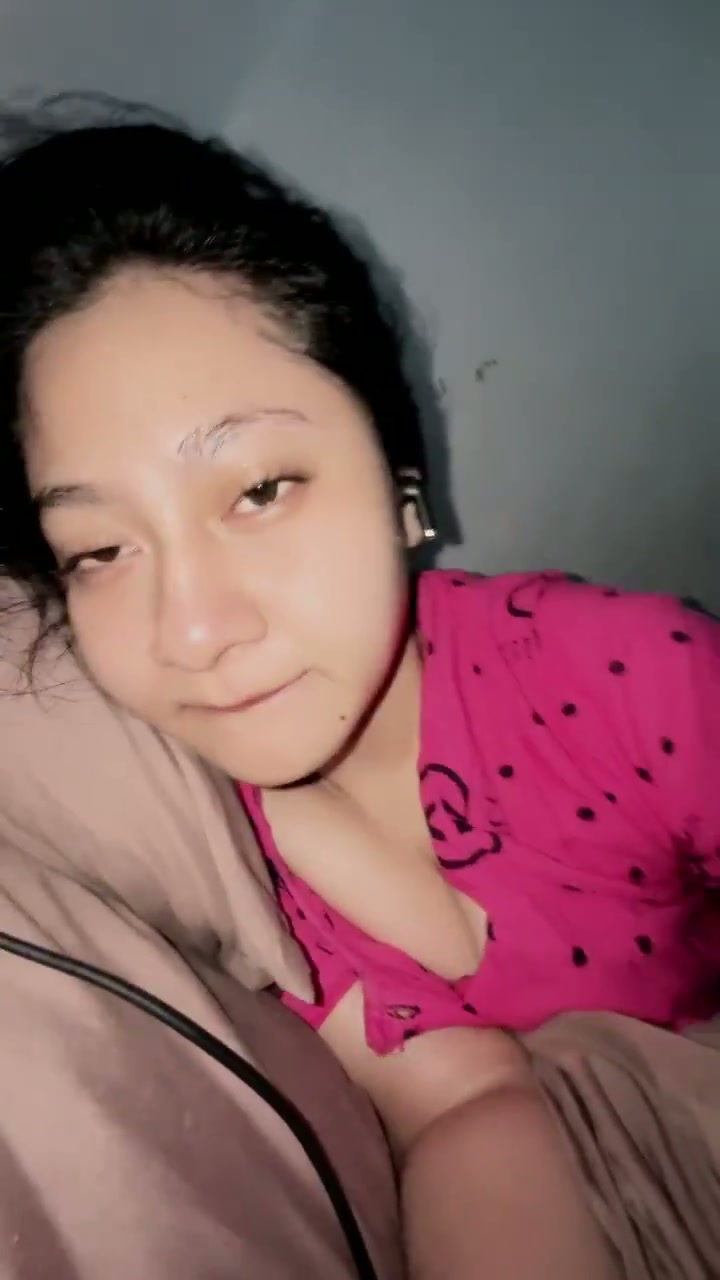 Janda daster lagi birahi parah.mp4