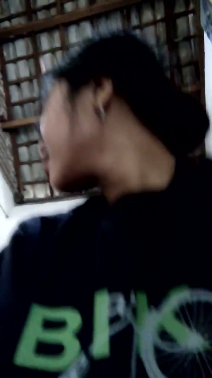 goyangan ayang esema.mp4