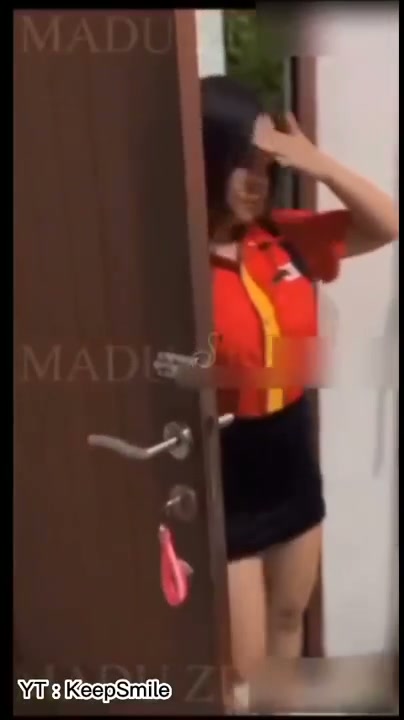 SeruTube - POV Cosplay Jadi Kasir Indomar3T DJ Bebibii Telanjang WOT // 17849