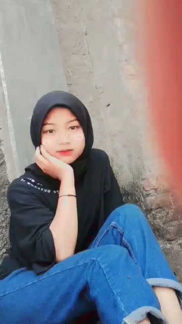 Perawanin ayang hijab.mp4