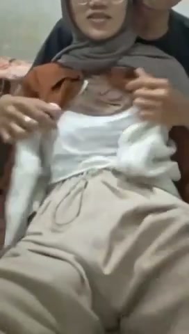 Kacamata dipaksa ayang.mp4