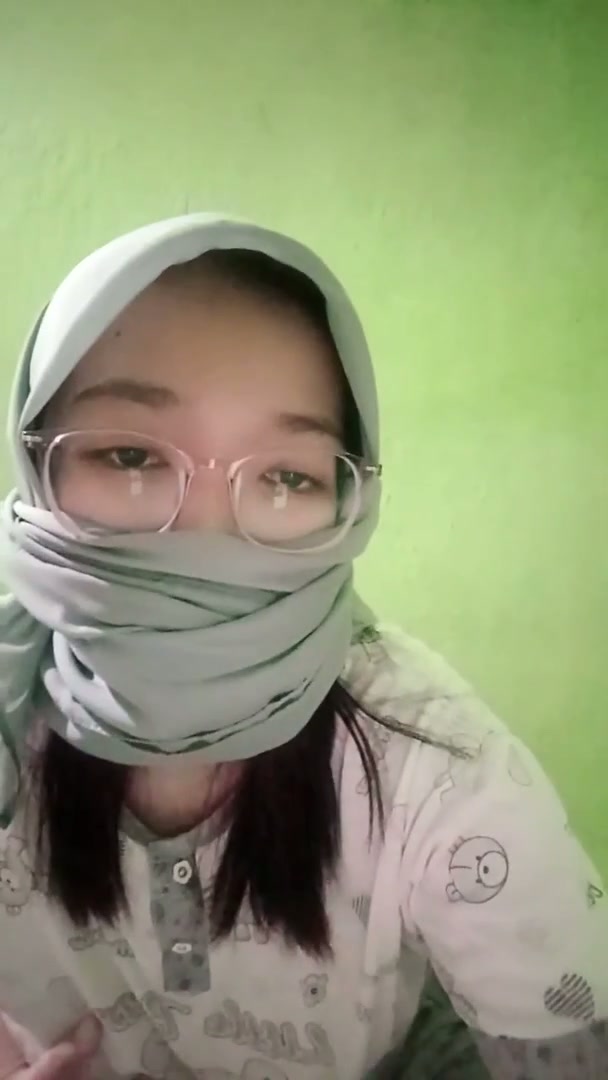 Berasa Padatnya Susu Hijabers Satu Ini Khoe ID 56598512 Mango.mp4