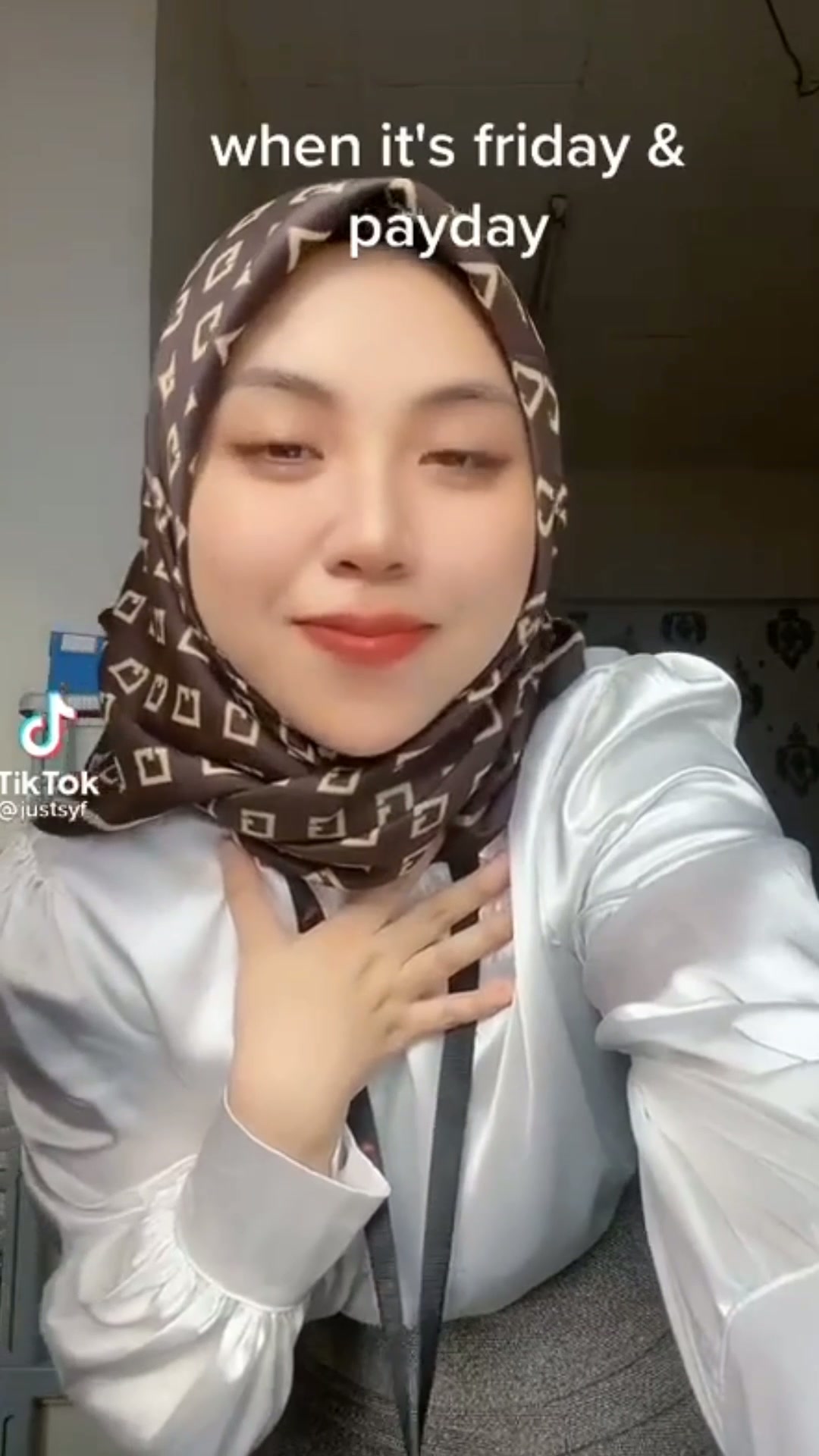 Ukhty jilbab cantik vcs sama pacar setelah pulang kerja