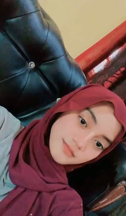 Abg cantik tete gede bulet sempurna.mp4 - PoopHD - PoopHD.mp4