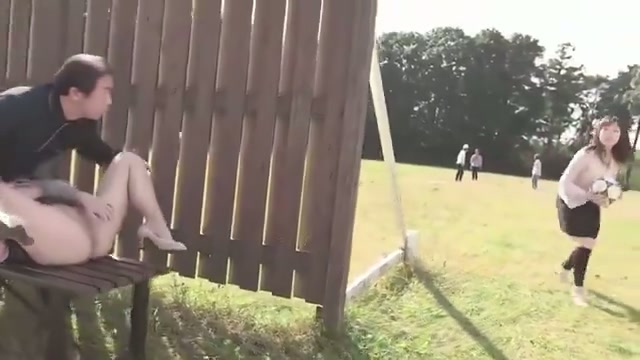 done-Viral Video Jepang Bermain Di Lapangan Kerna Kebelet Pengen Emplodan