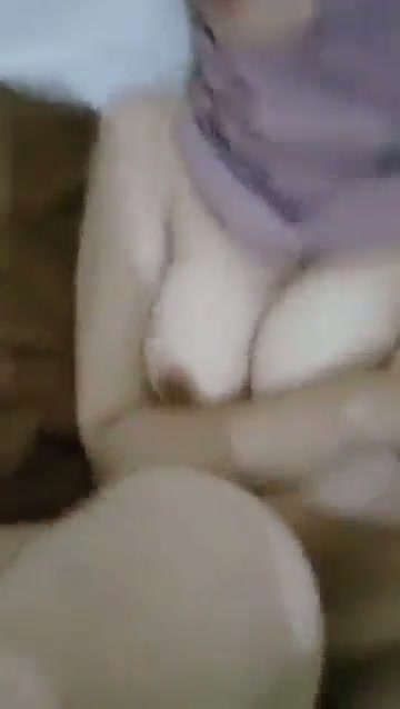 Video bokep scandal cewek cantik main di kebun Full video at http://infosehatku.club/RFwXi21pJBT