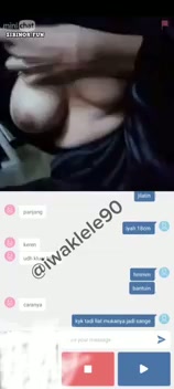 Hijab Ketahuan Adik Lagi Pamer Toket.mp4