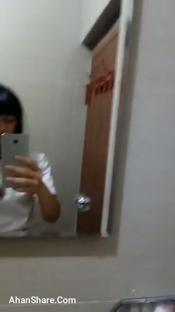 siswi sma dan smk yg menjual tubuhnya seperti barang (2).mp4 - PoopHD - PoopHD.mp4