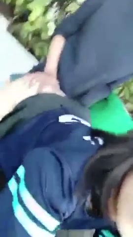 Pasangan abg nekat main di tempat umum