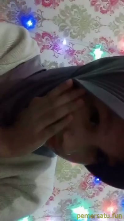 Apriliani Jilbab Pramuka 18yo Sange C0lm3k - DoodStream