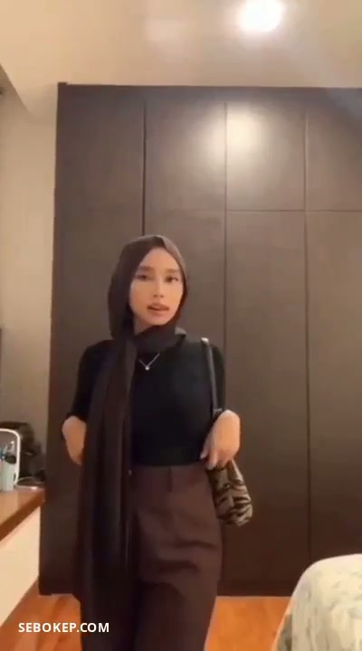 Bokep_Cewek_Tiktok_Hijabers_Emut_Otong_Ayang_Ngewe.mp4