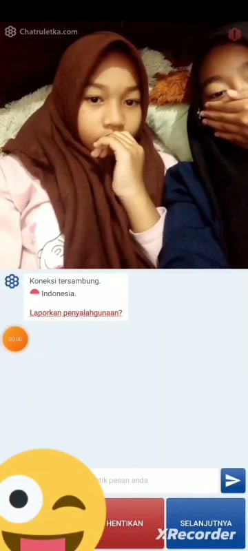 Ometv hijab bareng temen -
