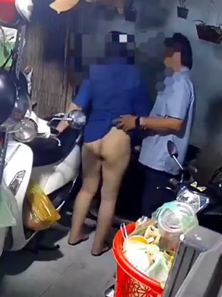 Ngw Sama Penjaga Warung Di Atas Motor.mp4
