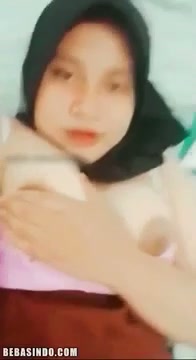 Bokep Indo ABG Jilbab Tobrut MUIZZAH Hijab hijab jilbab esempeh goyanglidah remastetek nyusu paizuri - BOKEPSIN - DoodStream