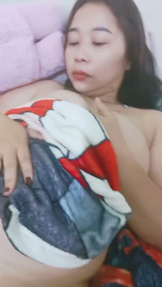 Tante baru mandi di Ewe keponakan