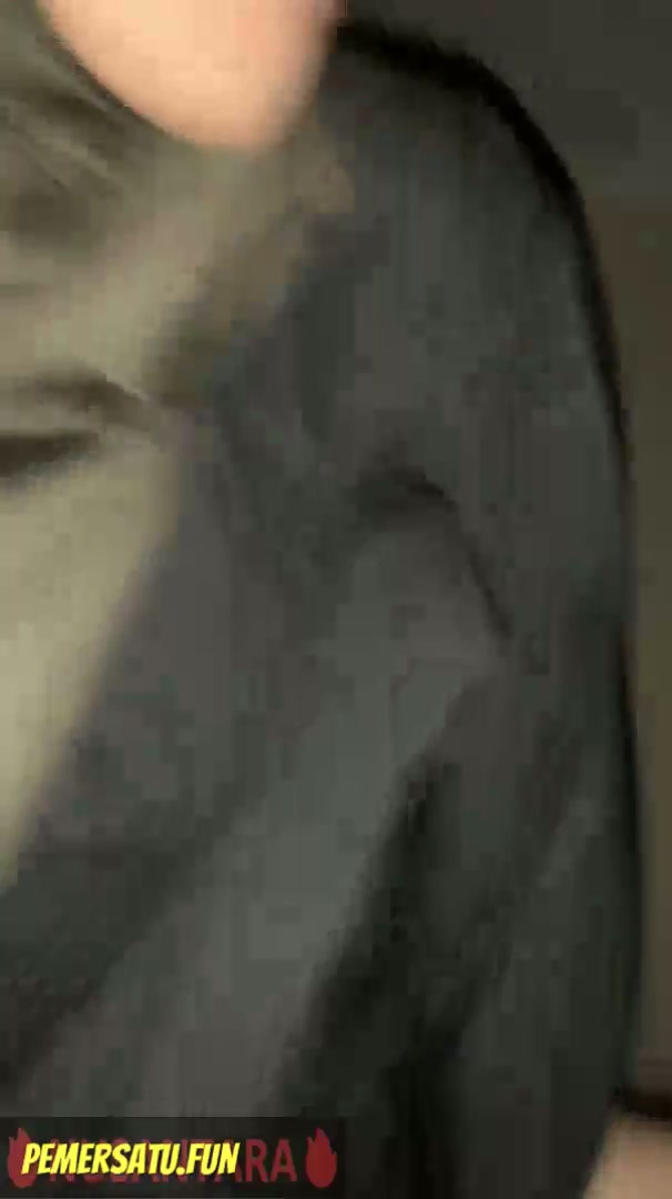 jilbab hitam kacamata cantik ngentot (4) - Copy-merged-1684498581758 - DoodStream