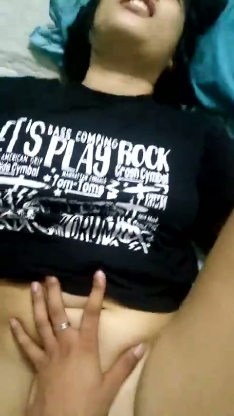 ABG kacamata main maunya crot di mulut.mp4