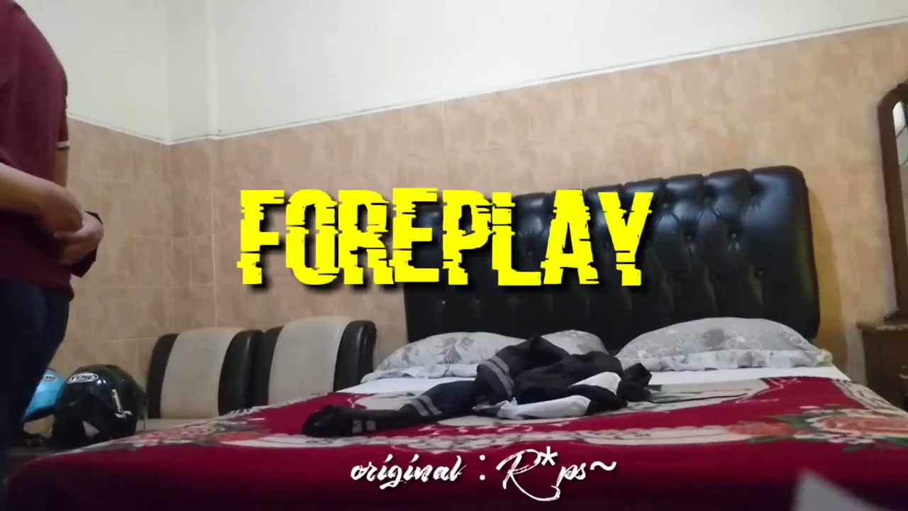 PERSELINGKUHAN SESAMA GURU