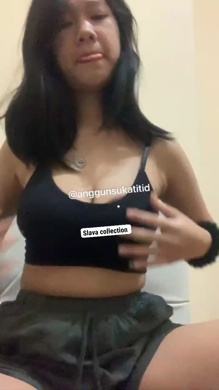 Talent Anggun 2 - PoopHD - PoopHD_1739215350399.mp4