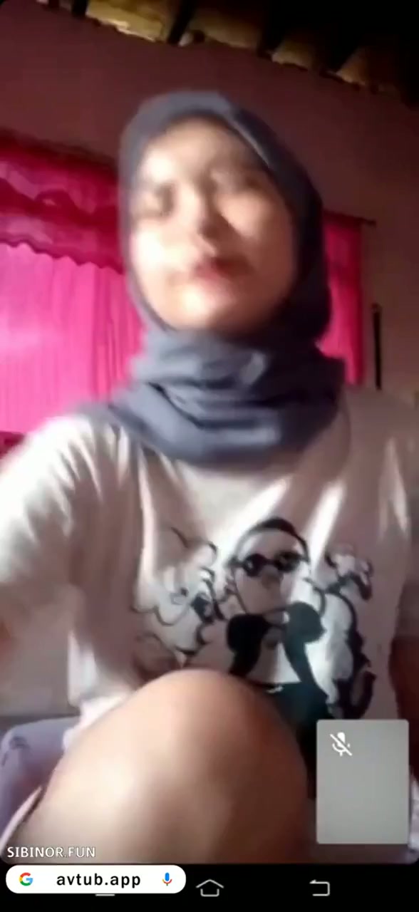 VCS Dedek Luna Cewek Hijabers Nakal Sange Pap Omek.mp4 - PoopHD.mp4