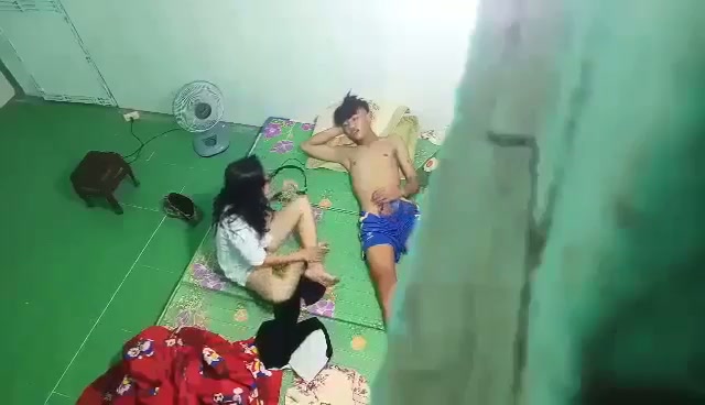 Ngintip kakak adek lagi mesum - PoopHD.mp4