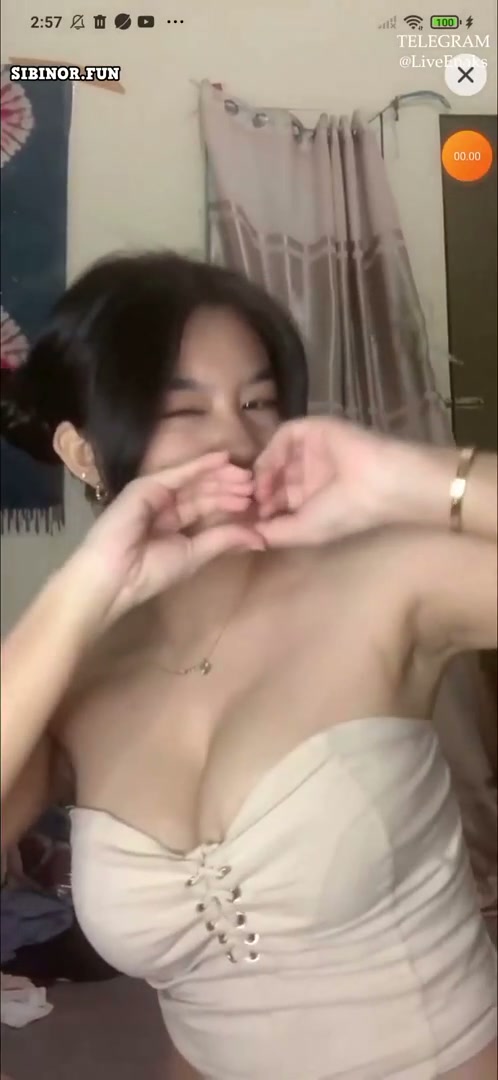 Kesayanganmu Sudah Berani Pelintir Uting Mango.mp4