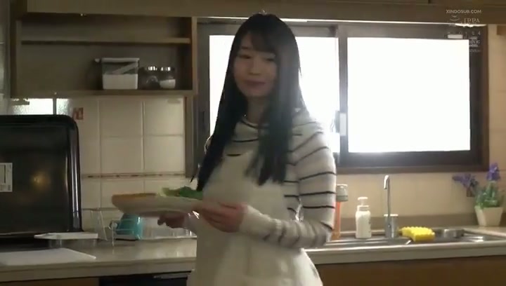 DIGENJOT MERTUA DISAMPING SUAMI (AIKA YUMENO)