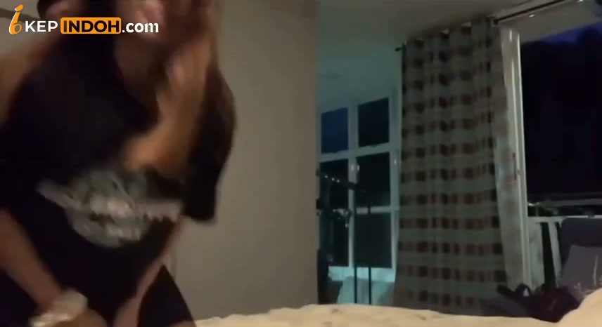 Ceweknya Malu Gara2 Keluar Kentut